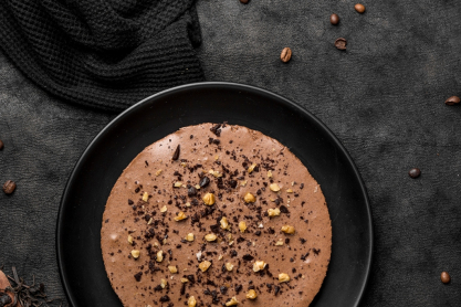 Πανεύκολη τούρτα μους σοκολάτας και αχλαδιού χωρίς ψήσιμο