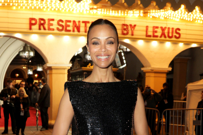 Ζόε Σαλντάνα: Αιθέρια, δυναμική και τολμηρή στο νέο εξώφυλλο της Vogue Mexico - «Το σώμα μου είναι ένα γλυπτό που συνεχίζω να σμιλεύω»