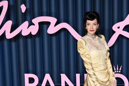 Fashion Awards 2025: Οι πιο λαμπερές εμφανίσεις στο κόκκινο χαλί του Royal Albert Hall