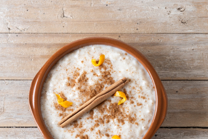 Κρεμώδες ρυζόγαλο με μάνγκο και καρύδα 