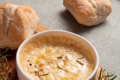 Κρεμώδης σούπα με τυρί και άρωμα μπύρας: Η απόλυτη χειμερινή απόλαυση