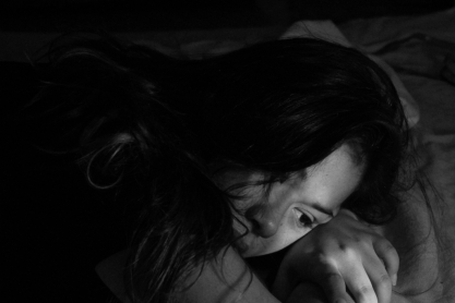 10 ατάκες των ανθρώπων που προσποιούνται ότι είναι ευτυχισμένοι, αλλά έχουν θλίψη μέσα τους