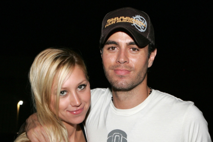 Ο Ενρίκε Ιγκλέσιας και η Άννα Κουρνίκοβα έγιναν γονείς για τέταρτη φορά