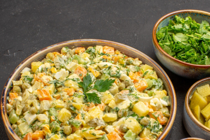 Πώς να φτιάξεις την πιο τραγανή πατατοσαλάτα στο air fryer σε λίγα λεπτά