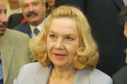 Πέθανε η Ντόρα Γιαννακοπούλου στα 88 της: Μεγάλο κενό αφήνει η «μούσα» του Θεοδωράκη