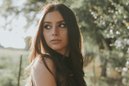 4 πράγματα που μπορείς να κάνεις μόλις ξυπνήσεις για υγιή επίπεδα κορτιζόλης