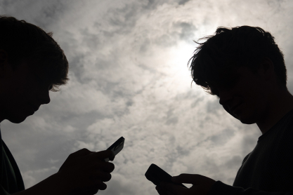 Αυστραλία: Σε εφαρμογή η απαγόρευση των μέσων κοινωνικής δικτύωσης σε χρήστες κάτω των 16 ετών