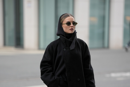 Τόσα χρόνια φοράς την κουκούλα του μπουφάν σου λάθος – Το viral video που θα σου αλλάξει τη ζωή