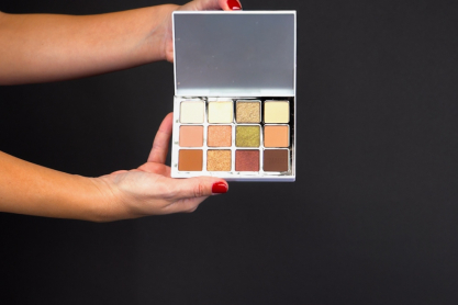 My Christmas Wish List: &Omicron;&iota; beauty &alpha;&gamma;&omicron;&rho;έ&sigmaf; &pi;&omicron;&upsilon; &theta;&alpha; &alpha;&nu;&alpha;&beta;&alpha;&theta;&mu;ί&sigma;&omicron;&upsilon;&nu; &tau;&eta;&nu; &pi;&epsilon;&rho;&iota;&pi;&omicron;ί&eta;&sigma;ή &mu;&alpha;&sigmaf;! 