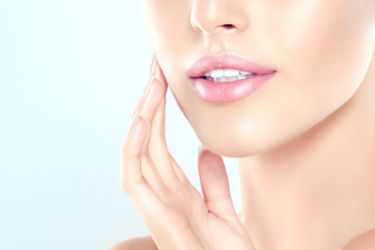 Η φυσική αναγέννηση της ομορφιάς: Τι πρέπει να ξέρουμε για τις σύγχρονες αναγεννητικές θεραπείες