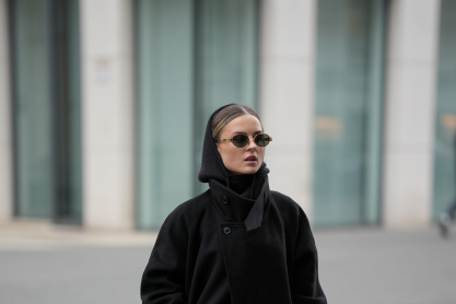 Πώς να φορέσεις το snood, τη μεγαλύτερη τάση του χειμώνα – 10 looks για να εμπνευστείς