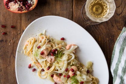 Σπαγγέτι με μάραθο και σολομό: Το κομψό πρώτο πιάτο για την Παραμονή των Χριστουγέννων