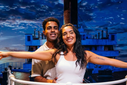 Ο Τιτανικός στην εποχή της immersive εμπειρίας: Φωτογραφίες από την εμβληματική σκηνή της ταινίας και σύγκρουση με παγόβουνο