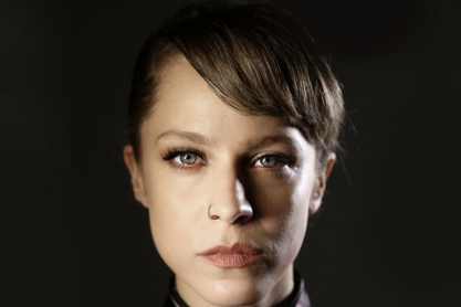 Είδα την παράσταση «Λόλα» στο θέατρο Παλλάς και ξέρω γιατί θα μιλάνε όλοι γι’ αυτή