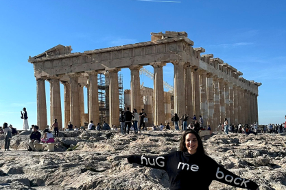 Κατερίνα Ζαγοράκη, Hug Me Back