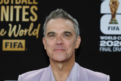 Ρόμπι Γουίλιαμς: Το «Britpop» τον στέφει βασιλιά των βρετανικών charts - Ξεπέρασε τους Beatles