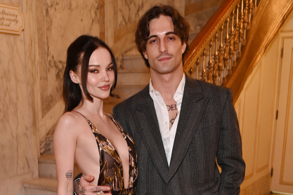 Η Ντοβ Κάμερον και ο Νταμιάνο Ντέιβιντ επιβεβαίωσαν τις φήμες περί αρραβώνα - «Ο καλύτερος λόγος για να είμαι ζωντανή»