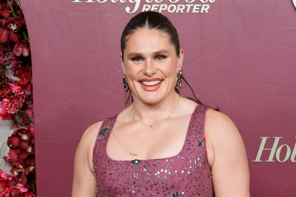 Η Ιλόνα Μάχερ απαντά ξανά στο bodyshaming που δέχεται - «Αυτό είναι το φυσιολογικό σώμα της γυναίκας» 