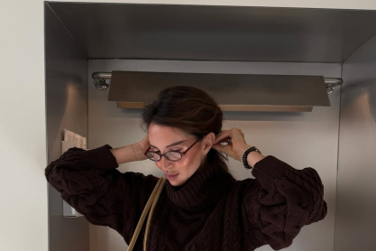 5 + 1 outfits με πλεκτό για να είναι κάθε look στο γραφείο, cozy και στιλάτο