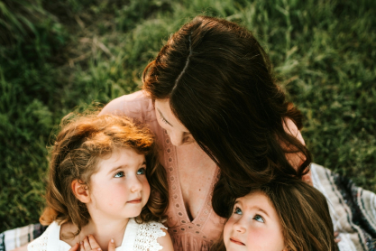 5 πράγματα που οι έμπειρες μαμάδες θα έκαναν διαφορετικά, αν γυρνούσαν τον χρόνο πίσω