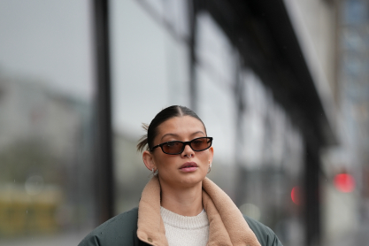 Τέλος στα βαρετά outfits: Αυτά είναι τα στιλιστικά trick που θα απογειώσουν κάθε σου εμφάνιση