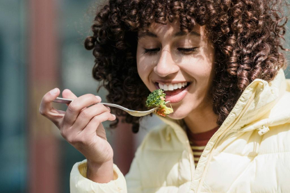 Να γιατί δεν πρέπει να πετάς τα κοτσάνια από το μπρόκολο
