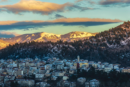 Τρεις προορισμοί με ξεχωριστά έθιμα για τα Θεοφάνια