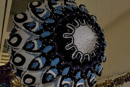 «Venus: Valentino Garavani through the eyes of Joana Vasconcelos»: Όταν η μόδα συνομιλεί με την τέχνη το αποτέλεσμα είναι μεταμορφωτικό