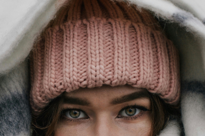 3 ζώδια που μαραζώνουν με τον μουντό καιρό - Η ψυχολογία τους μπαίνει στον “πάγο”