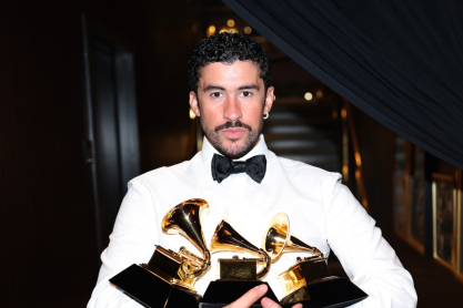 Grammy 2026: &Alpha;&pi;ό &tau;&omicron; &rho;&epsilon;&kappa;ό&rho; &tau;&omicron;&upsilon; &Kappa;έ&nu;&tau;&rho;&iota;&kappa; &Lambda;&alpha;&mu;ά&rho; &sigma;&tau;&eta;&nu; &iota;&sigma;&tau;&omicron;&rho;ί&alpha; &pi;&omicron;&upsilon; έ&gamma;&rho;&alpha;&psi;&epsilon; &omicron; Bad Bunny - &Eta; &lambda;ί&sigma;&tau;&alpha; &mu;&epsilon; &tau;&omicron;&upsilon;&sigmaf; &nu;&iota;&kappa;&eta;&tau;έ&sigmaf; &tau;&eta;&sigmaf; &beta;&rho;&alpha;&delta;&iota;ά&sigmaf;