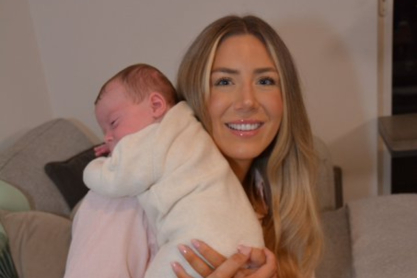 Γεννήθηκε το πρώτο μωρό από μεταμόσχευση μήτρας νεκρής δότριας - Ιατρικό θαύμα στη Βρετανία