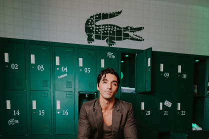 Σταμάτα ό,τι κάνεις, ο Τέιλορ Ζαχάρ Περέζ πρωταγωνιστεί στην καμπάνια της Lacoste – Σπουδαία Δευτέρα