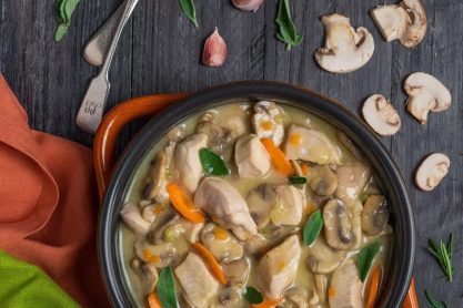 Το πιο νόστιμο κοτόπουλο στιφάδο με μανιτάρια