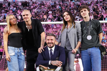 Ρομέο Μπέκαμ: Με μια κίνηση πήρε ξεκάθαρη θέση στην κόντρα που έχει ξεσπάσει στην οικογένειά του