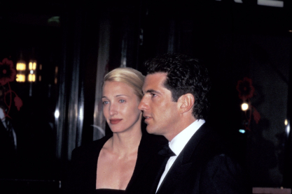 Καρολίν Μπεσέτ: Η τραγική φιγούρα της Αμερικής που καθόρισε τη μόδα στα 90s