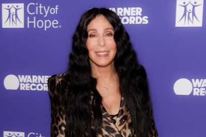 Η Σερ αποκάλυψε πως έπεσε θύμα σεξουαλικής επίθεσης στα 17 της: “Έμεινα ακίνητη και παγωμένη”