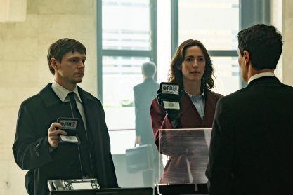 Είδαμε το The Beauty στο Disney+ και καταλάβαμε γιατί η νέα σειρά θρίλερ του Ράιαν Μέρφι είναι τόσο εθιστική