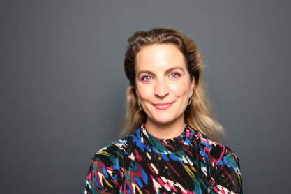 Χρύσα Κουμουνδούρου - Είμαι Εδώ Για Εσένα