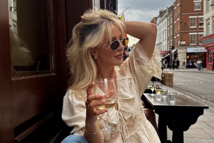 βαμμένα ξανθά μαλλιά