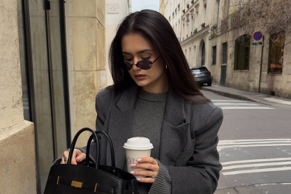 γαλλικά νύχια με στρας