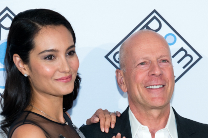 Συγκινεί η Έμμα Χέμινγκ για τα 17 χρόνια γάμου με τον Μπρους Γουίλις – «Ήμουν φτιαγμένη για να τον αγαπώ»