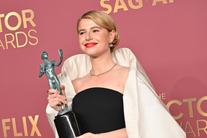 &Omicron;&iota; &mu;&epsilon;&gamma;ά&lambda;&omicron;&iota; &nu;&iota;&kappa;&eta;&tau;έ&sigmaf; &tau;&omega;&nu; Actor Awards 2026 - &Tau;&omicron; &tau;&iota;&mu;&eta;&tau;&iota;&kappa;ό &beta;&rho;&alpha;&beta;&epsilon;ί&omicron; &sigma;&tau;&omicron;&nu; &Chi;ά&rho;&iota;&sigma;&omicron;&nu; &Phi;&omicron;&rho;&nu;&tau; &kappa;&alpha;&iota; &eta; &sigma;&upsilon;&gamma;&kappa;&iota;&nu;&eta;&tau;&iota;&kappa;ή &mu;&nu;&epsilon;ί&alpha; &sigma;&tau;&eta;&nu; &Kappa;ά&theta;&rho;&iota;&nu; &Omicron;&rsquo;&Chi;ά&rho;&alpha;