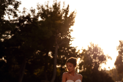 Κάτι περισσότερο από απλά νυφικά: Η Modern Romantic συλλογή του Demetrios απευθύνεται σε γυναίκες που θέλουν να είναι κομψές, τολμηρές και απόλυτα ο εαυτός τους