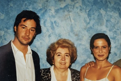 Ξεχασμένο άμπλουμ σε second hand μαγαζί αποκάλυψε έναν άκρως χολιγιουντιανό «φωτογραφικό θησαυρό»