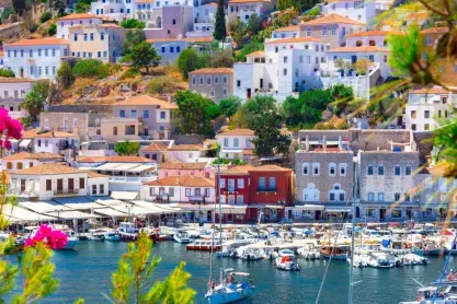 6 νησιά κοντά στην Αθήνα για τις εξορμήσεις της άνοιξης