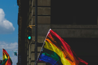 Ουγγαρία: Οι τρεις νόμοι κατά της ΛΟΑΤΚΙ+ κοινότητας που προκάλεσαν έντονες αντιδράσεις στην Ευρώπη