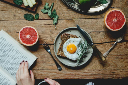 Ο καλύτερος τρόπος να τρως αυγά για μέγιστη απορρόφηση της βιταμίνης D