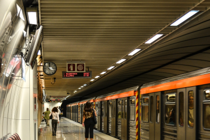 «Με τραυμάτισε»: Έρευνα για τη σεξουαλική παρενόχληση γυναικών στα ΜΜΜ - Μόνο το 3,3% καταγγέλλει