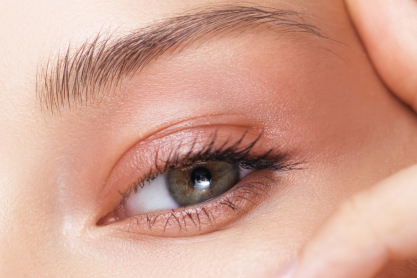 One Flick Wonder Mascara: Αψεγάδιαστο αποτέλεσμα μεγάλης διάρκειας με definition beyond limits