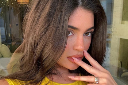 νύχια cat eye ροζ